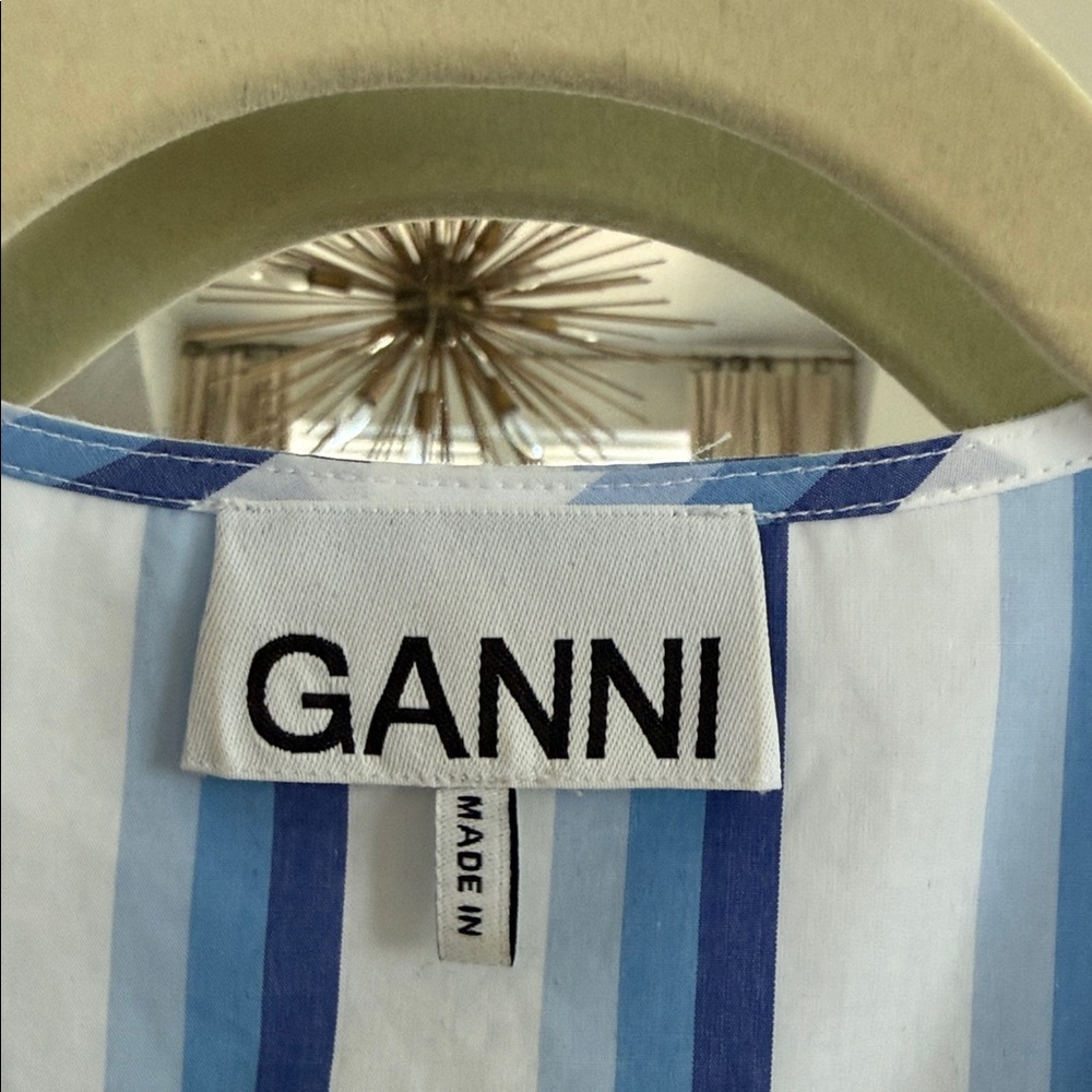 GANNI

Cotton Poplin Peplum Blouse
Blue and white stripe
Size 34/XS - Picture 2 of 5